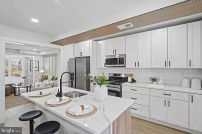 825 E 34th Street, Baltimore, MD 21218 - Photo 15