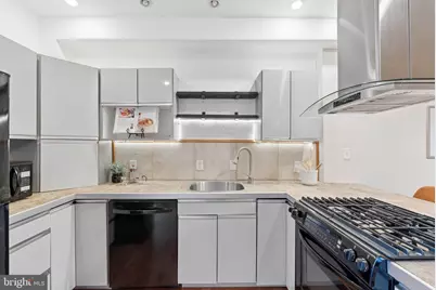 2802 E Fairmount Avenue, Baltimore, MD 21224 - Photo 19