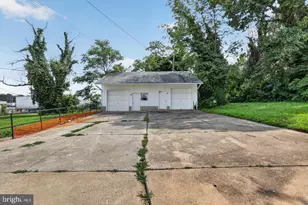3201 Magnolia Ave, Baltimore, MD 21227 - Photo 3