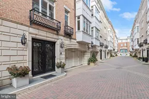640 Ponte Villas S, Baltimore, MD 21230 - Photo 3