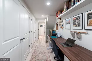 526 S Curley St, Baltimore, MD 21224 - Photo 29