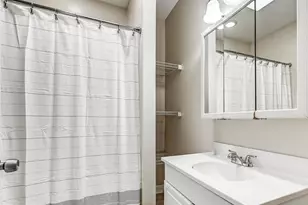 340 Ilchester Ave, Baltimore, MD 21218 - Photo 17