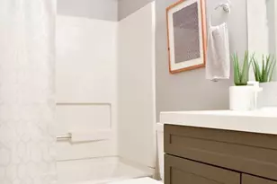 20 Andrew Pl, Baltimore, MD 21201 - Photo 31