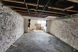 1906 E 28th St, Baltimore, MD 21218 - Photo 23