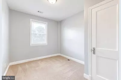 1615 Shadyside Road, Baltimore, MD 21218 - Photo 25