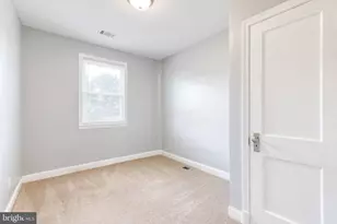 1615 Shadyside Rd, Baltimore, MD 21218 - Photo 25