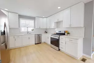 3811 Ridgecroft Rd, Baltimore, MD 21206 - Photo 5