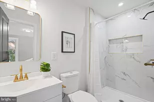 2825 Gwynns Falls Pkwy, Baltimore, MD 21216 - Photo 23