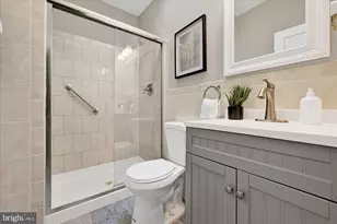 608 S Eaton St, Baltimore, MD 21224 - Photo 17