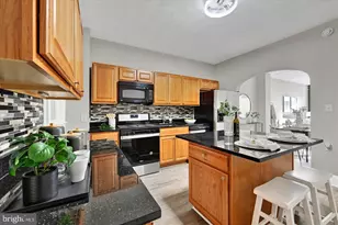 608 S Eaton St, Baltimore, MD 21224 - Photo 11