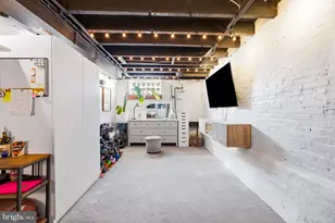 711 S Curley St, Baltimore, MD 21224 - Photo 35