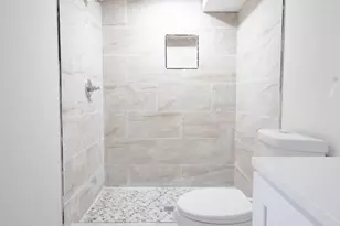 3323 Shannon Dr, Baltimore, MD 21213 - Photo 27