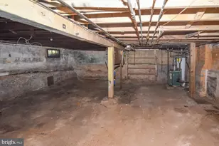 1902 N Forest Park Ave, Baltimore, MD 21207 - Photo 15