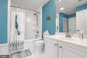 23 Pierside Dr, Baltimore, MD 21230 - Photo 15