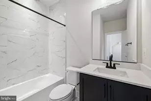2725 Ferry Bar Dr, Baltimore, MD 21230 - Photo 37