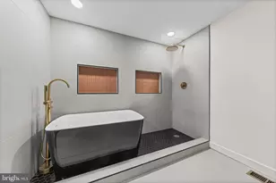1803 N Milton Ave, Baltimore, MD 21213 - Photo 21