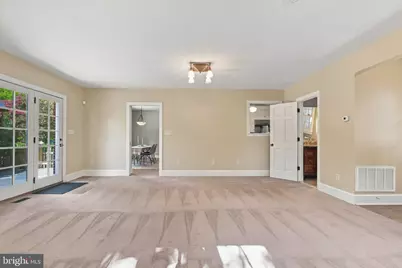325 Broxton Road, Baltimore, MD 21212 - Photo 29
