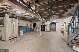 2710 N Howard Street N, Baltimore, MD 21218 - Photo 35