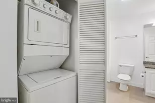 23 Pierside Dr, Baltimore, MD 21230 - Photo 27