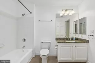 23 Pierside Dr, Baltimore, MD 21230 - Photo 23