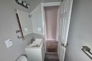 318 S Mount St, Baltimore, MD 21223 - Photo 25