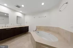 801 Key Hwy, Baltimore, MD 21230 - Photo 25