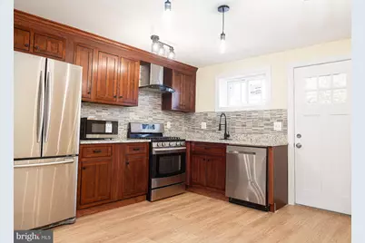 39 N Culver Street, Baltimore, MD 21229 - Photo 11