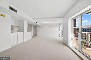 250 S President St, Baltimore, MD 21202 - Photo 5