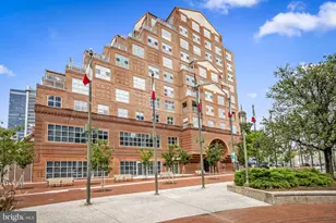 250 S President St, Baltimore, MD 21202 - Photo 43