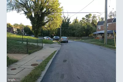 1057 Ellicott Drwy, Baltimore, MD 21216 - Photo 11