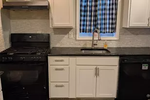 1631 N Hilton St, Baltimore, MD 21216 - Photo 11