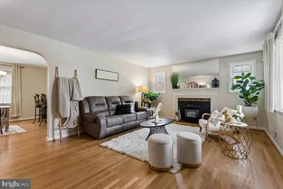 418 N Chapel Gate Lane, Baltimore, MD 21229 - Photo 3