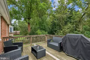418 N Chapel Gate Ln, Baltimore, MD 21229 - Photo 31