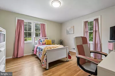 418 N Chapel Gate Lane, Baltimore, MD 21229 - Photo 17