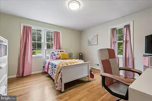 418 N Chapel Gate Ln, Baltimore, MD 21229 - Photo 17
