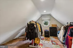 418 N Chapel Gate Ln, Baltimore, MD 21229 - Photo 25