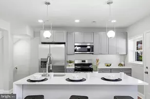 26 N Rosedale St, Baltimore, MD 21229 - Photo 9