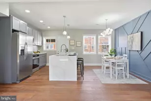 26 N Rosedale St, Baltimore, MD 21229 - Photo 3
