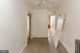 512 E 35th St, Baltimore, MD 21218 - Photo 17