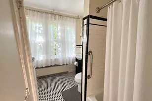 700 Whitmore Ave, Baltimore, MD 21216 - Photo 9