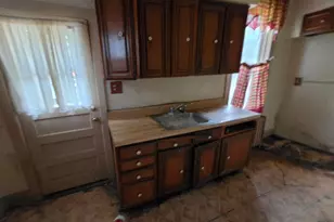 6011 Cedonia Ave, Baltimore, MD 21206 - Photo 9