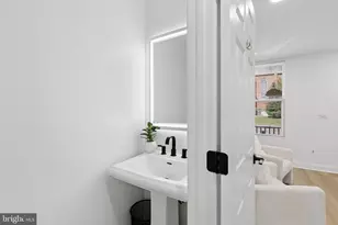 1023 W 37th St, Baltimore, MD 21211 - Photo 13