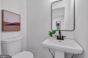 2414 E Chase St, Baltimore, MD 21213 - Photo 11