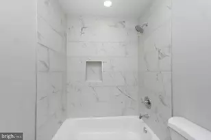1011 N Mount St, Baltimore, MD 21217 - Photo 11