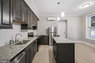 2846 N Calvert St, Baltimore, MD 21218 - Photo 7
