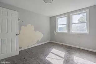 2711 Ellicott Dr, Baltimore, MD 21216 - Photo 11