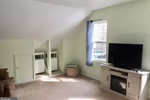 2860 Cindy Ln, Charlottesville, VA 22911 - Photo 3