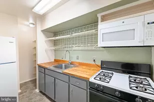 2417 Barracks, Charlottesville, VA 22901 - Photo 13