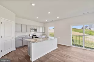 105 Fairfield Dr, Staunton, VA 24401 - Photo 3