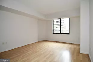 1300 Crystal Dr, Arlington, VA 22202 - Photo 41